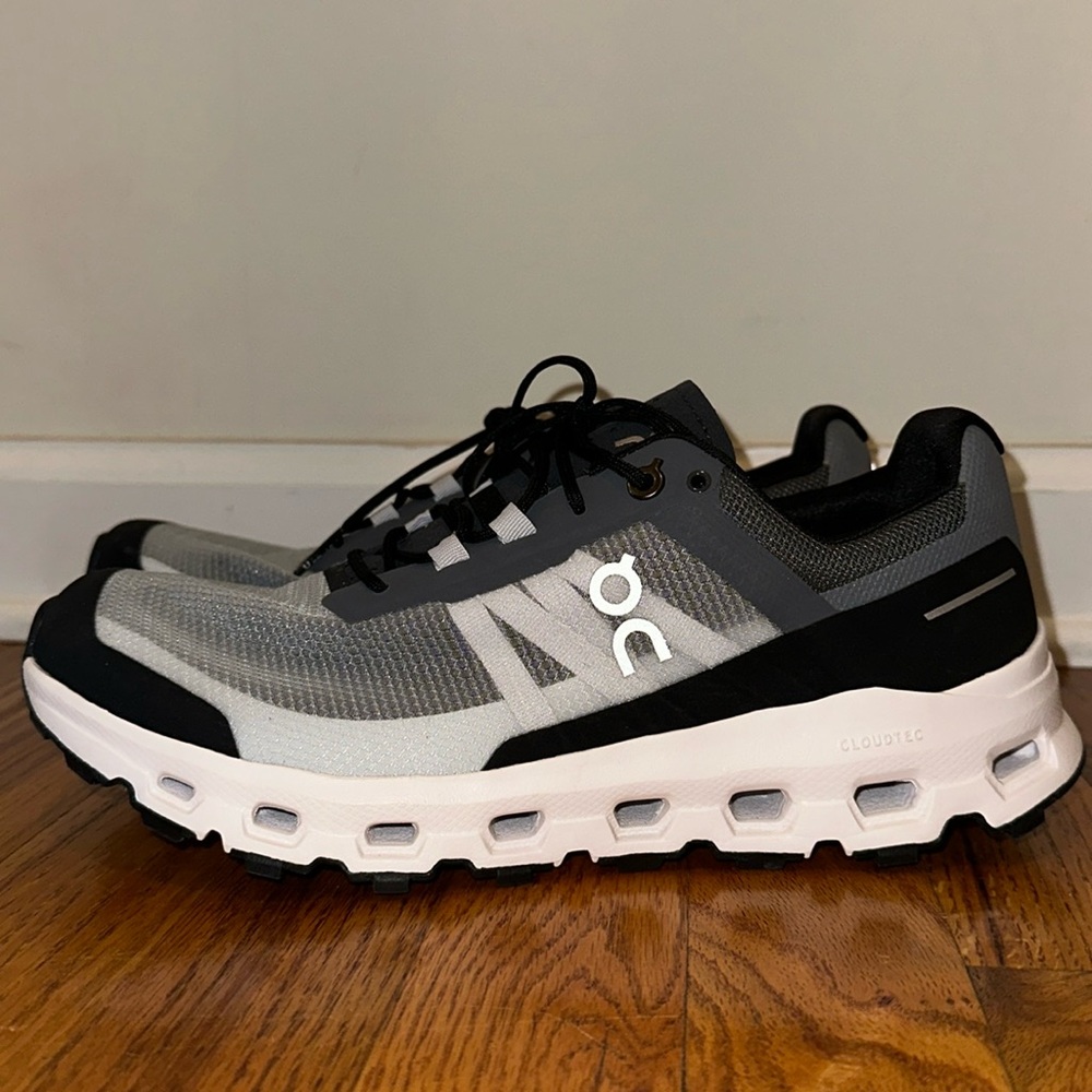 On Running Cloudvista Oncloud Cloud Glacier Grey Black Women’s 9.5 Like New